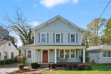 Step inside to this open, light-filled floor plan with sleek - photo 1