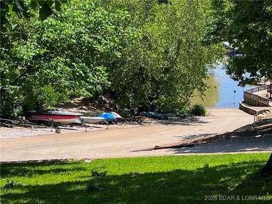 Enjoy lake living at its best in this beautifully maintained - photo 45