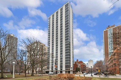 Lake Michigan - Cook County Condo For Sale in Chicago Illinois