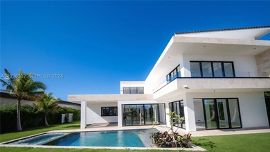 New villa with golf and sea views in Las Palmas, Cap Cana Modern - photo 1