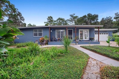 Lake Winnemissett Home For Sale in Deland Florida