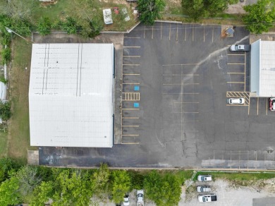 Back building offers over 7800 sq ft of open space. It is