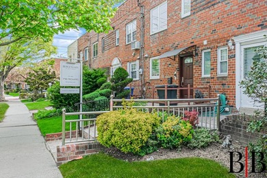 Absolutely magnificently renovated top to bottom and in every - photo 3