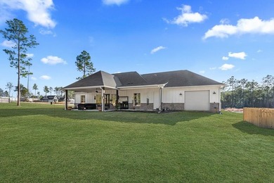 This beautiful home offers the perfect blend of comfort and - photo 18