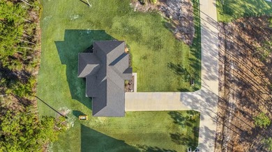 This beautiful home offers the perfect blend of comfort and - photo 24
