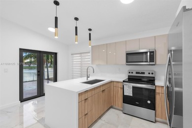 (private lake, pond, coastal) Home For Sale in Hialeah Florida