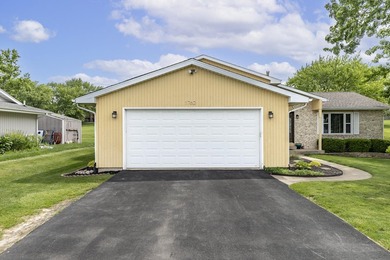 FISH, BOAT, GOLF AND VACATION AT HOME IN THIS SPACIOUS QUAD - photo 6