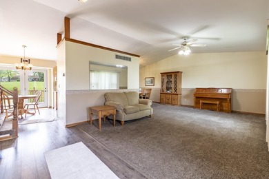 FISH, BOAT, GOLF AND VACATION AT HOME IN THIS SPACIOUS QUAD - photo 10