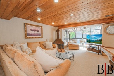 Ideally located in the heart of Mill Basin this thoughtfully - photo 8
