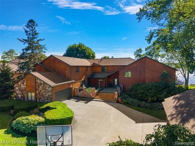 Wolverine Lake Home Active Under Contract in Wolverine Lake Vlg Michigan