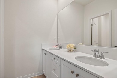 Modern Coastal Living in Ventura's Solana Heights. Discover the - photo 23
