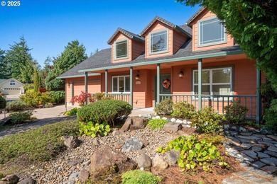 Siuslaw River Home For Sale in Florence Oregon