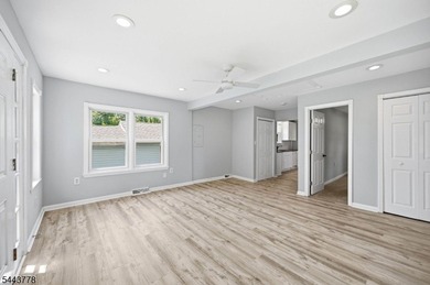 Welcome To This Charming 2 Bedroom Home In Upper Greenwood Lake! - photo 4