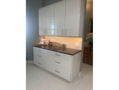 Welcome to this waterfront condominium in Harbour Isle West, on - photo 8