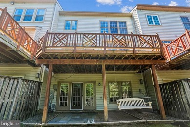 OPEN SUNDAY 7/26, 1-3pm! LIGHT-FILLED & POND VIEW : A FANTASTIC - photo 3