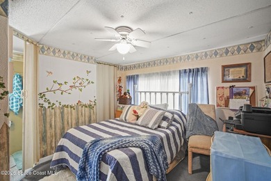 Charming two-bedroom modular home in desirable Port Malabar - photo 13