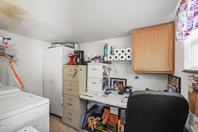 Charming two-bedroom modular home in desirable Port Malabar - photo 25