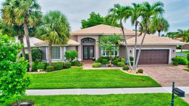 (private lake, pond, creek) Home For Sale in Boynton Beach Florida