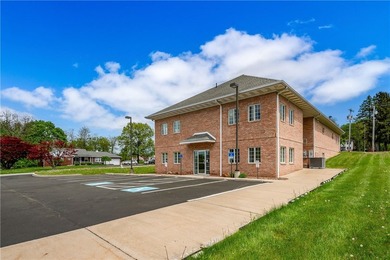 Prime office space available for sale or lease in Neshannock - photo 5