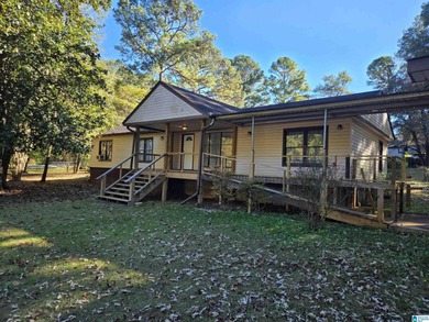 Logan Martin Lake Home For Sale in Pell City Alabama