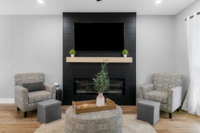 Cozy Cute Lake Area Home - photo 11