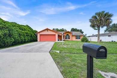St. Lucie River Home For Sale in Port Saint Lucie Florida