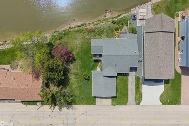 ENJOY RARE ELBOW ROOM ON THE WATER WITH APPROXIMATELY 110 FEET - photo 2