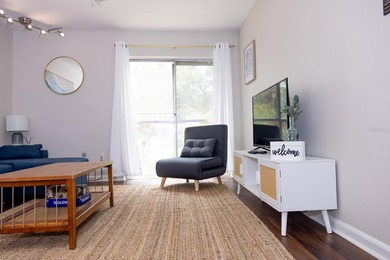 Turnkey investment opportunity right across from all the major - photo 4