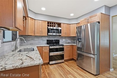 Beautifully situated on nearly half an acre, this inviting home - photo 6