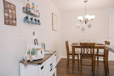 Turnkey investment opportunity right across from all the major - photo 10
