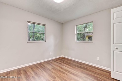 Welcome to 3302 Dignan Street, Jacksonville, FL -- a charming - photo 6