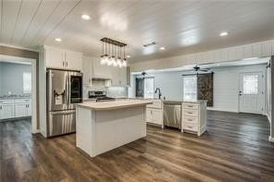 Lake Ray Roberts Home For Sale in Tioga Texas