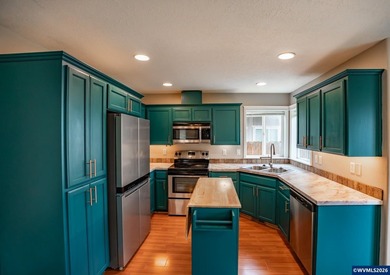 A Bumpable Offer has Been Accepted. This move-in-ready gem