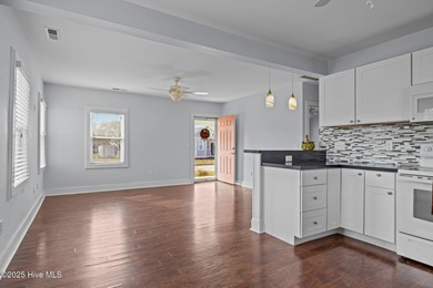 BEST PRICE EVER!!!! NOW JUST $699,500!!! RARELY AVAILABLE!! Cute - photo 11