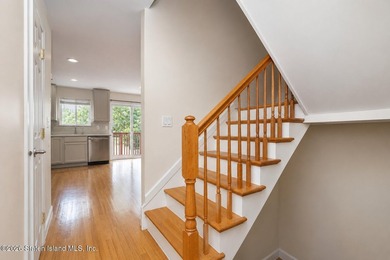 Welcome to 86 Burke Ave prime location beautiful townhouse - photo 11