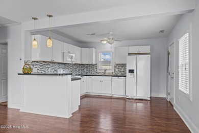 BEST PRICE EVER!!!! NOW JUST $699,500!!! RARELY AVAILABLE!! Cute - photo 12