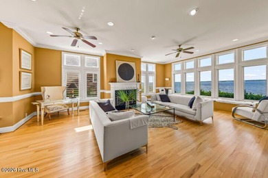 This amazingly luxurious three-bedroom townhome is set for - photo 13