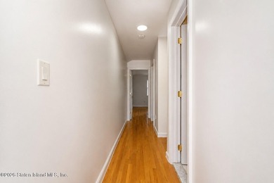 Welcome to 86 Burke Ave prime location beautiful townhouse - photo 15