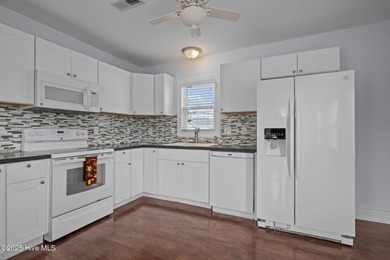 BEST PRICE EVER!!!! NOW JUST $699,500!!! RARELY AVAILABLE!! Cute - photo 16