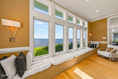 This amazingly luxurious three-bedroom townhome is set for - photo 17