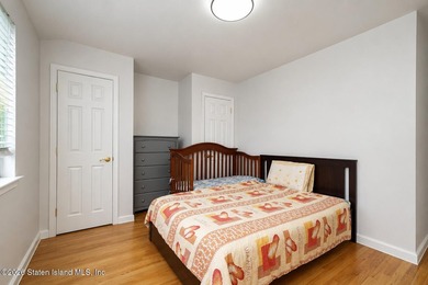 Welcome to 86 Burke Ave prime location beautiful townhouse - photo 17