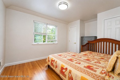 Welcome to 86 Burke Ave prime location beautiful townhouse - photo 18