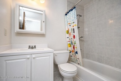 Welcome to 86 Burke Ave prime location beautiful townhouse - photo 19