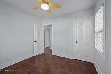 BEST PRICE EVER!!!! NOW JUST $699,500!!! RARELY AVAILABLE!! Cute - photo 20