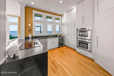 This amazingly luxurious three-bedroom townhome is set for - photo 20