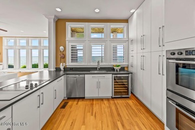 This amazingly luxurious three-bedroom townhome is set for - photo 21