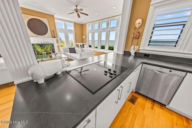This amazingly luxurious three-bedroom townhome is set for - photo 27