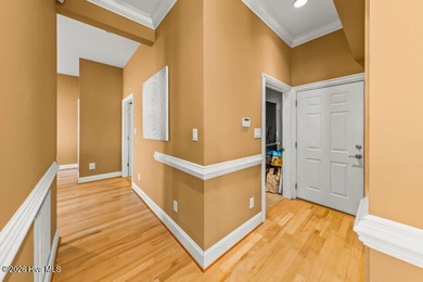This amazingly luxurious three-bedroom townhome is set for - photo 28
