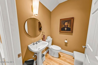 This amazingly luxurious three-bedroom townhome is set for - photo 30