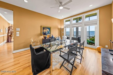 This amazingly luxurious three-bedroom townhome is set for - photo 35
